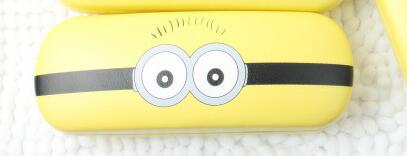 Cartoon Minions design Sunglasses Hard leather glasses Case